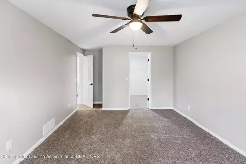 6727 Spring Tree Ln, Lansing, MI 48917 photo 37