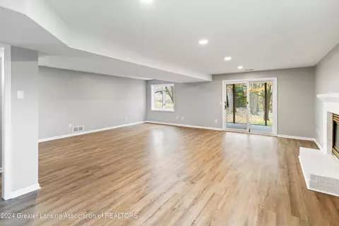 6727 Spring Tree Ln, Lansing, MI 48917 photo 30