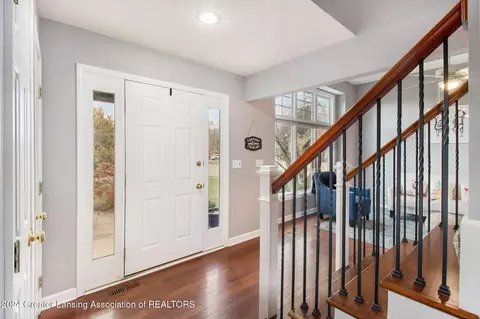 Entry Way - 3218 Trisha Cir, Dewitt, MI 48820 photo 1 of 2