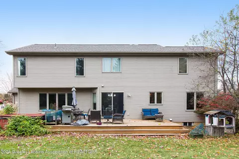 Exterior - 3218 Trisha Cir, Dewitt, MI 48820 photo 7 of 8