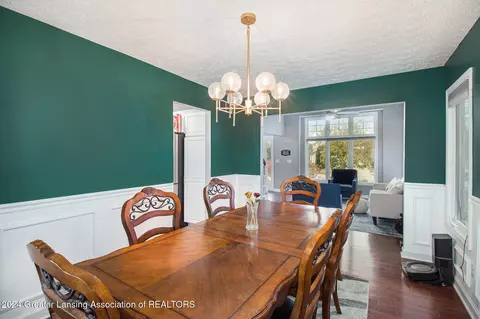 Dining - 3218 Trisha Cir, Dewitt, MI 48820 photo 2 of 3