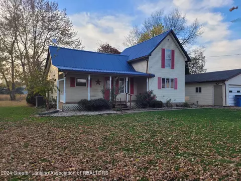 106 State St, Bannister, MI 48807