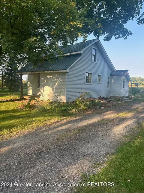 84 Kingman Rd, Mason, MI 48854