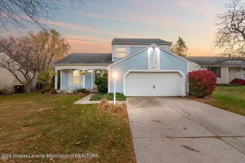 337 Park Meadows Dr, Lansing, MI 48917