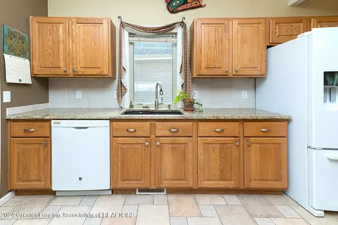 7782 Forestview Dr, Haslett, MI 48840 photo 15