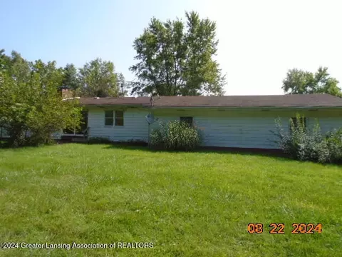 2325 N Smith Rd, Eaton Rapids, MI 48827 photo 4
