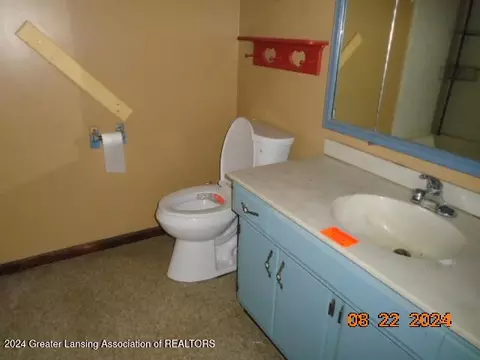2325 N Smith Rd, Eaton Rapids, MI 48827 photo 8