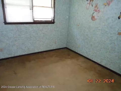 2325 N Smith Rd, Eaton Rapids, MI 48827 photo 10