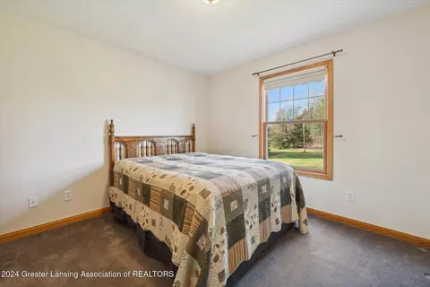 Bedroom - 660 Creyts Rd, Dimondale, MI 48821 photo 1 of 7