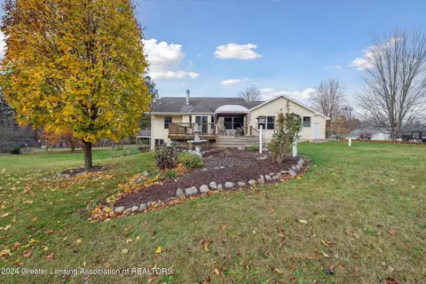 Exterior - 660 Creyts Rd, Dimondale, MI 48821 photo 6 of 12