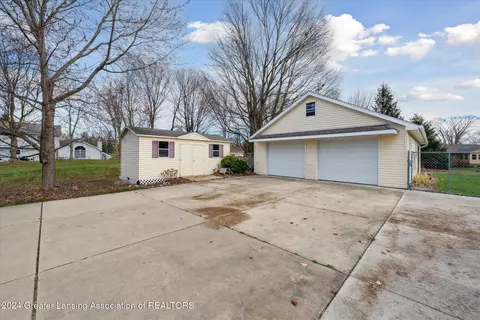 Exterior - 660 Creyts Rd, Dimondale, MI 48821 photo 8 of 12