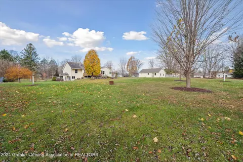 Exterior - 660 Creyts Rd, Dimondale, MI 48821 photo 10 of 12