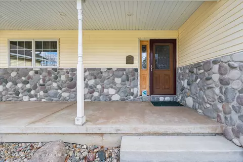 Exterior - 660 Creyts Rd, Dimondale, MI 48821 photo 3 of 12