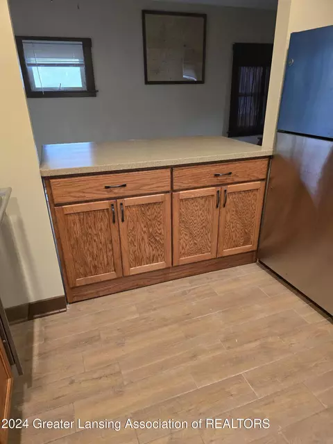 Kitchen - 1024 Hill Pl, Jackson, MI 49202 photo 2 of 4