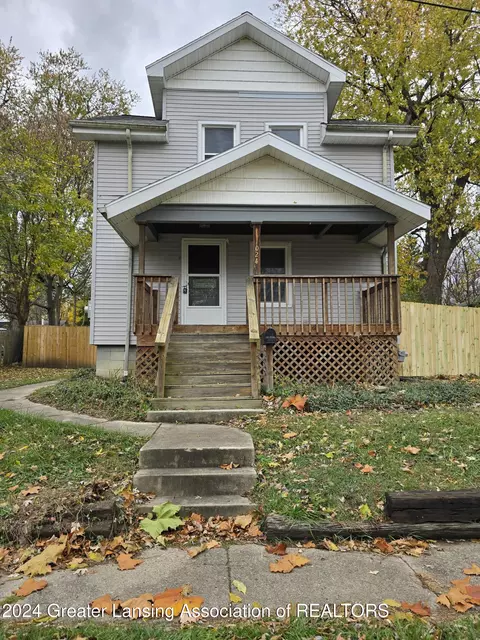 Exterior - 1024 Hill Pl, Jackson, MI 49202 photo 1 of 5