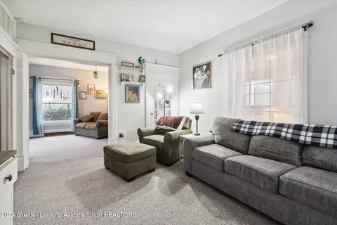 315 N Madison St, Perry, MI 48872 photo 12