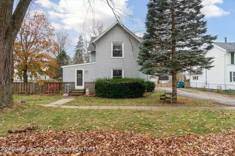 315 N Madison St, Perry, MI 48872
