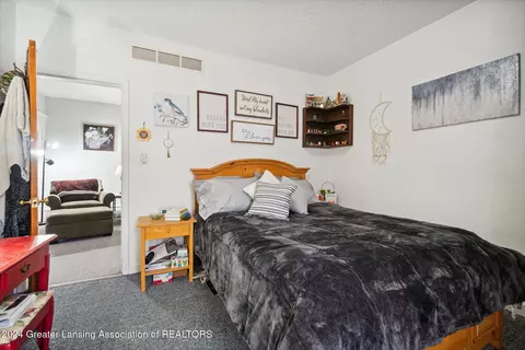 315 N Madison St, Perry, MI 48872 photo 24