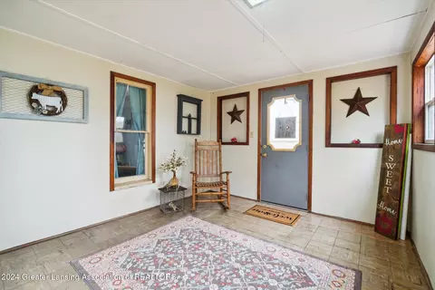 315 N Madison St, Perry, MI 48872 photo 6