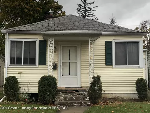 1021 Cawood St, Lansing, MI 48915