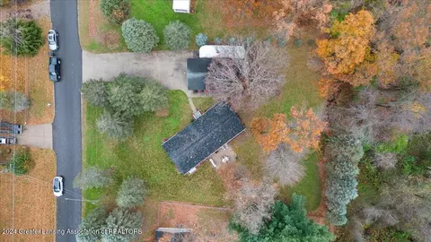 View/Area - 15383 Gary Ln, Bath, MI 48808 photo 5 of 10
