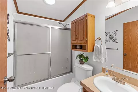 Bath - 15383 Gary Ln, Bath, MI 48808 photo 2 of 2