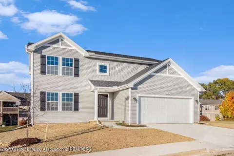 624 St Andrews Dr, Eaton Rapids, MI 48827