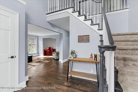 Entry Way - 214 Brookstone Cir, Dewitt, MI 48820 photo 2 of 4