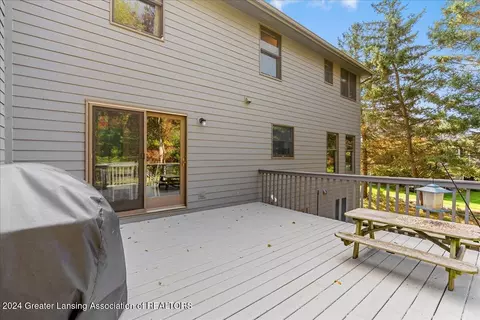 Exterior - 214 Brookstone Cir, Dewitt, MI 48820 photo 5 of 12