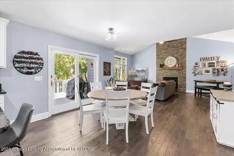 Dining - 214 Brookstone Cir, Dewitt, MI 48820 photo 1 of 2