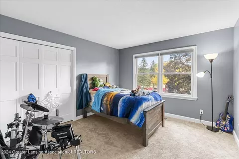Bedroom - 214 Brookstone Cir, Dewitt, MI 48820 photo 5 of 7