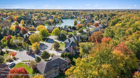 View/Area - 214 Brookstone Cir, Dewitt, MI 48820 photo 7 of 8