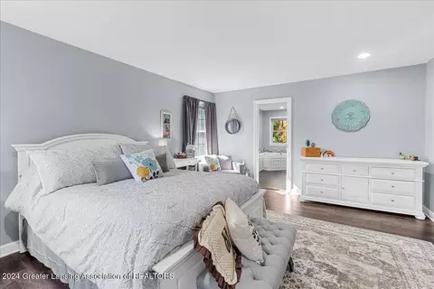 Bedroom - 214 Brookstone Cir, Dewitt, MI 48820 photo 1 of 7