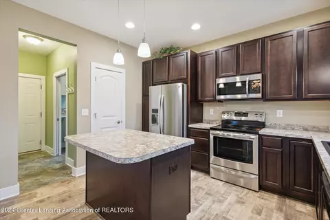 14140 Hidden Way, Bath, MI 48808 photo 14