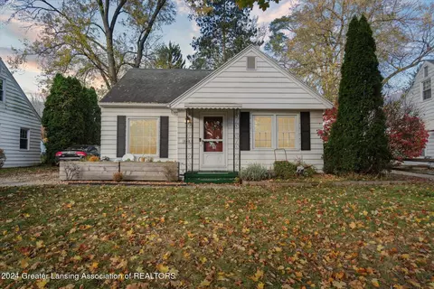 3118 Sablain Parkway Dr, Lansing, MI 48910