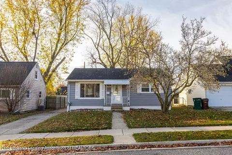 1927 W Rundle Ave, Lansing, MI 48910