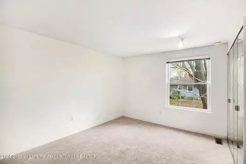6255 Beechfield Dr, Lansing, MI 48911 photo 16