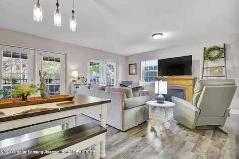 225 S Bridge St, Dewitt, MI 48820 photo 10