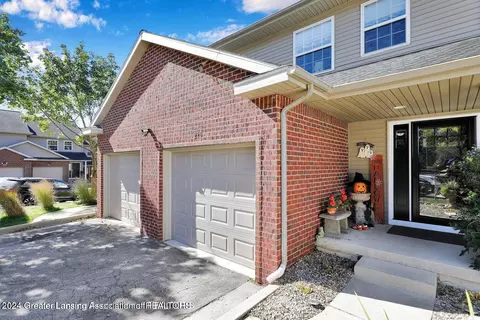 225 S Bridge St, Dewitt, MI 48820 photo 2