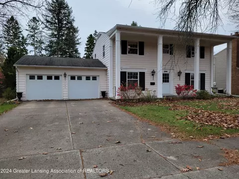 3505 Cambrey Dr, Lansing, MI 48906