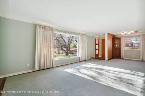 Living - 4980 Mohawk Rd, Okemos, MI 48864 photo 3 of 5