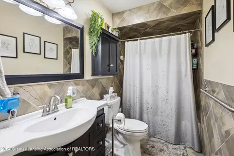 518 Jade Dr, Lansing, MI 48917 photo 21