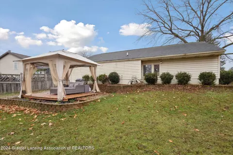 518 Jade Dr, Lansing, MI 48917 photo 31