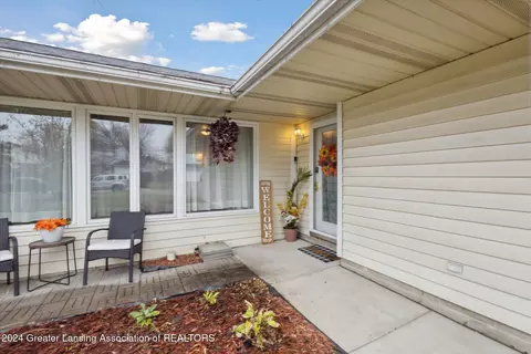 518 Jade Dr, Lansing, MI 48917 photo 27