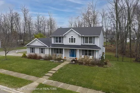 4543 Foxtaill Cir, Grand Ledge, MI 48837
