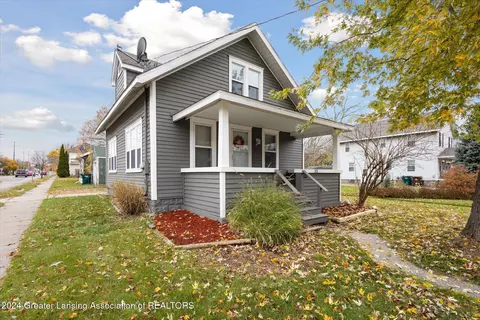 328 S Magnolia Ave, Lansing, MI 48912