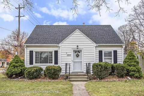 2210 Devonshire Ave, Lansing, MI 48910