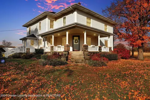 6605 N Ionia Rd, Vermontville, MI 49096