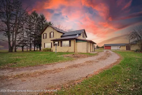 4172 N Dewitt Rd, Saint Johns, MI 48879