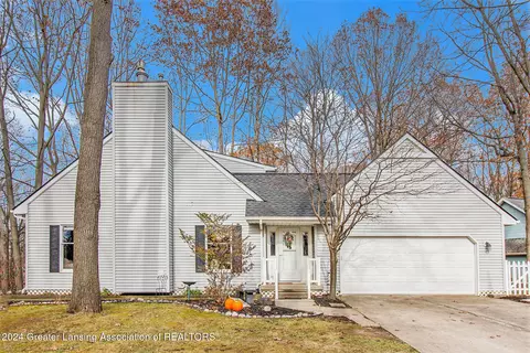 505 E Geneva Dr, Dewitt, MI 48820